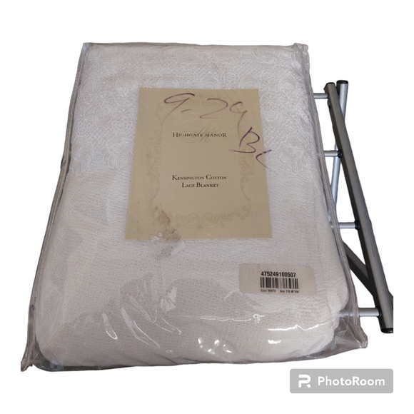 Highgate Manor Queen/Full White Lace Trim Blanket - NIP - Picture 10 of 11